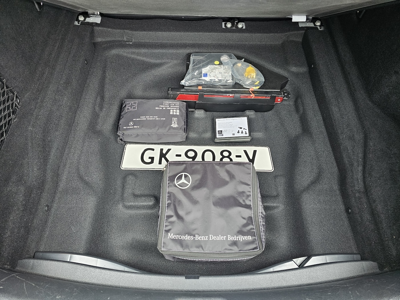 
								Mercedes-Benz CLA 180 Ambition Shooting Brake full									
