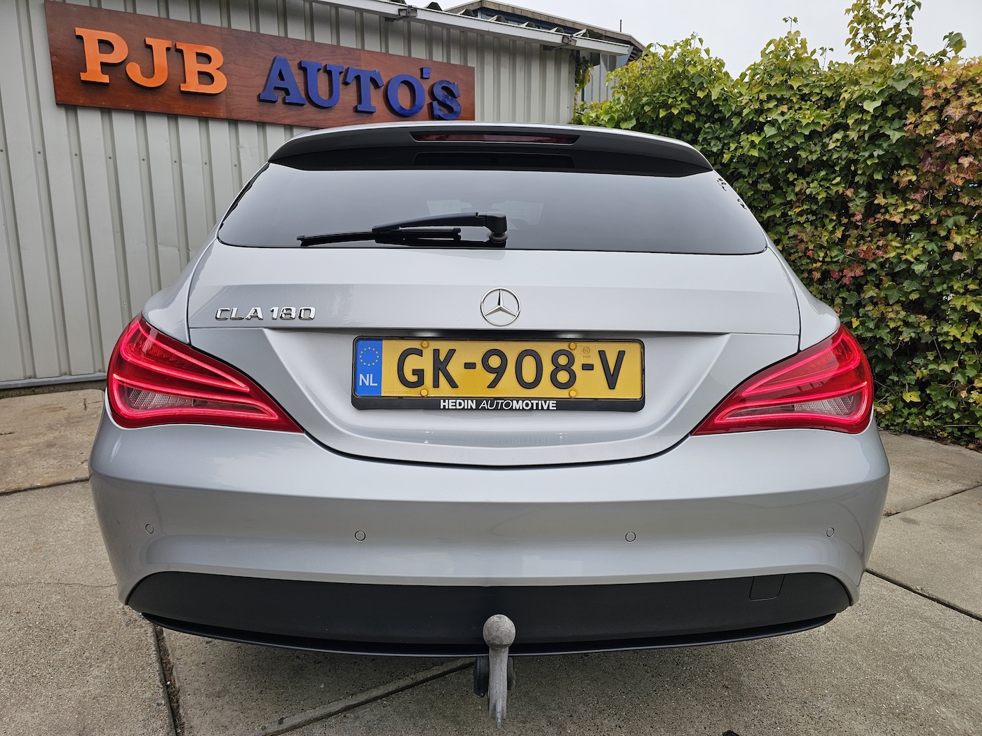 
								Mercedes-Benz CLA 180 Ambition Shooting Brake full									
