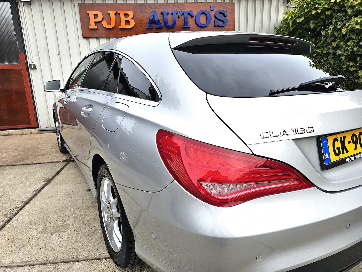 
								Mercedes-Benz CLA 180 Ambition Shooting Brake full									