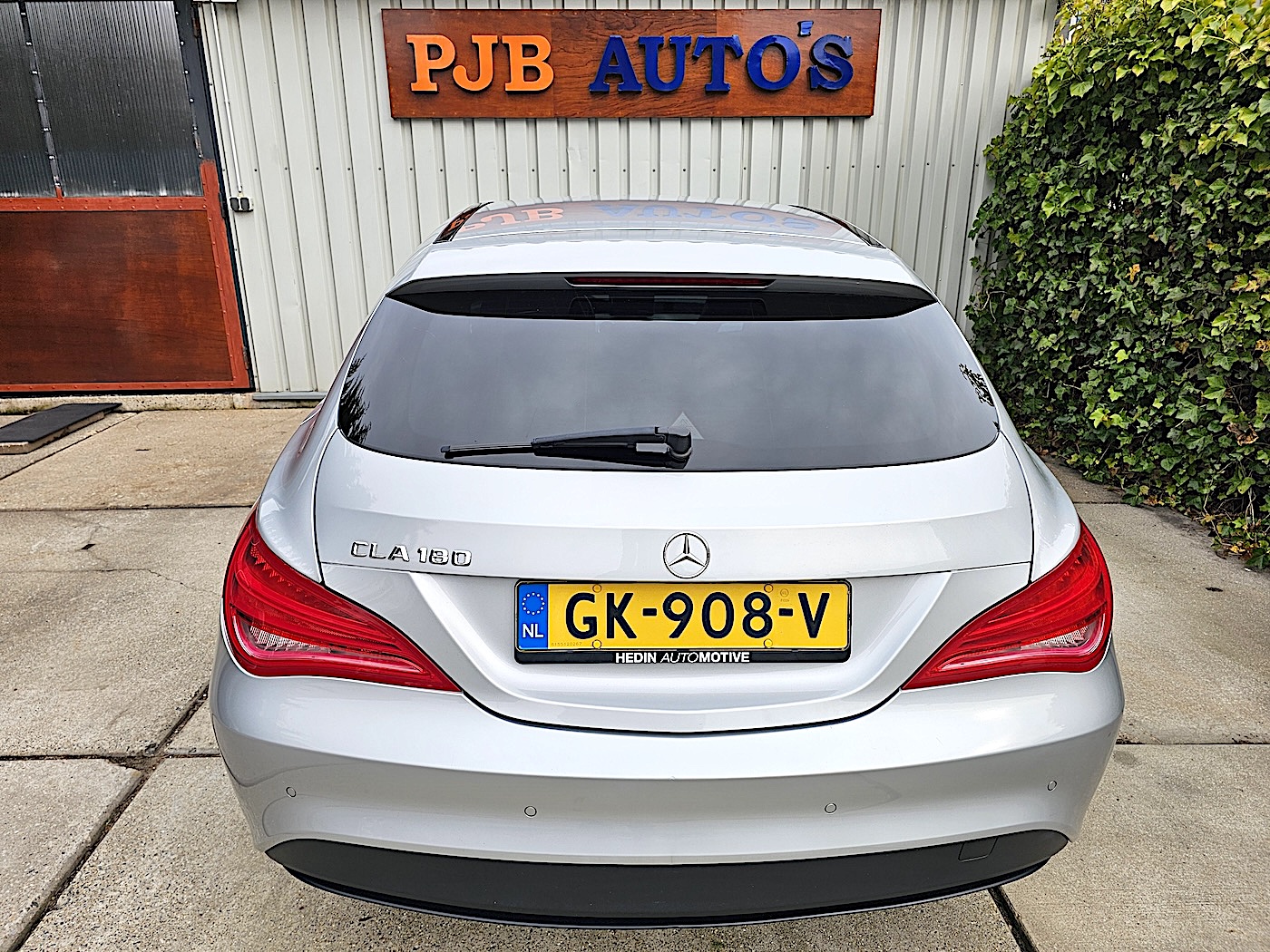 
								Mercedes-Benz CLA 180 Ambition Shooting Brake full									