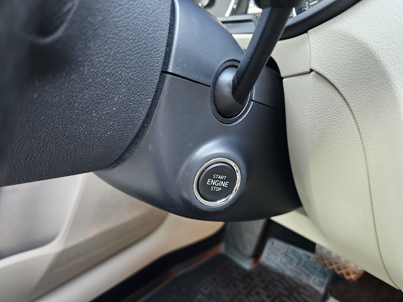 
								Skoda Octavia Combi full									