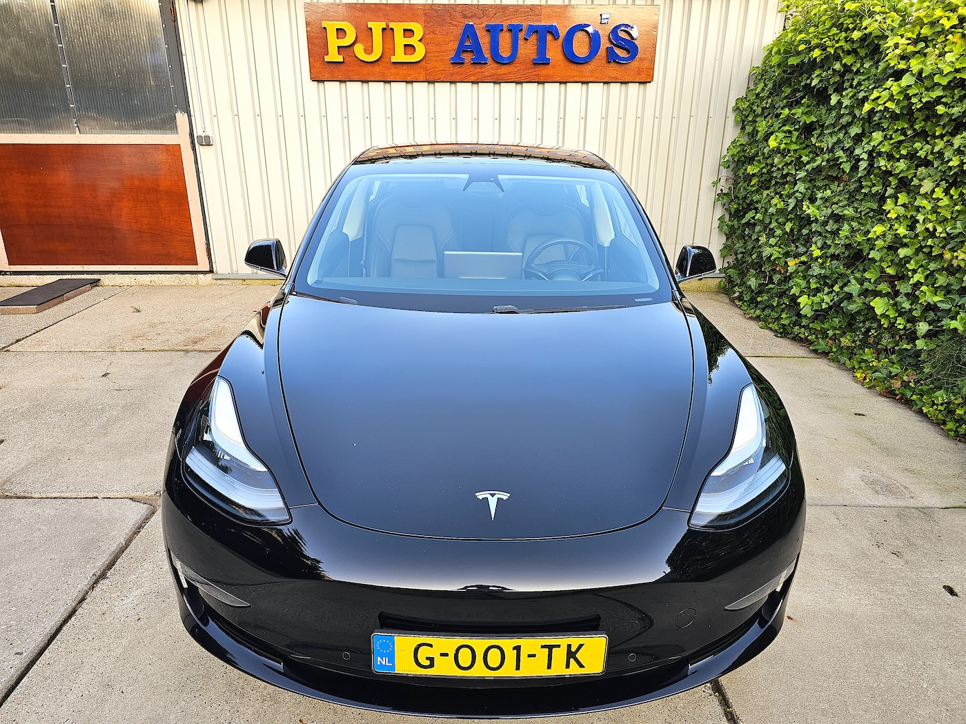 
Tesla Model 3 long range full									