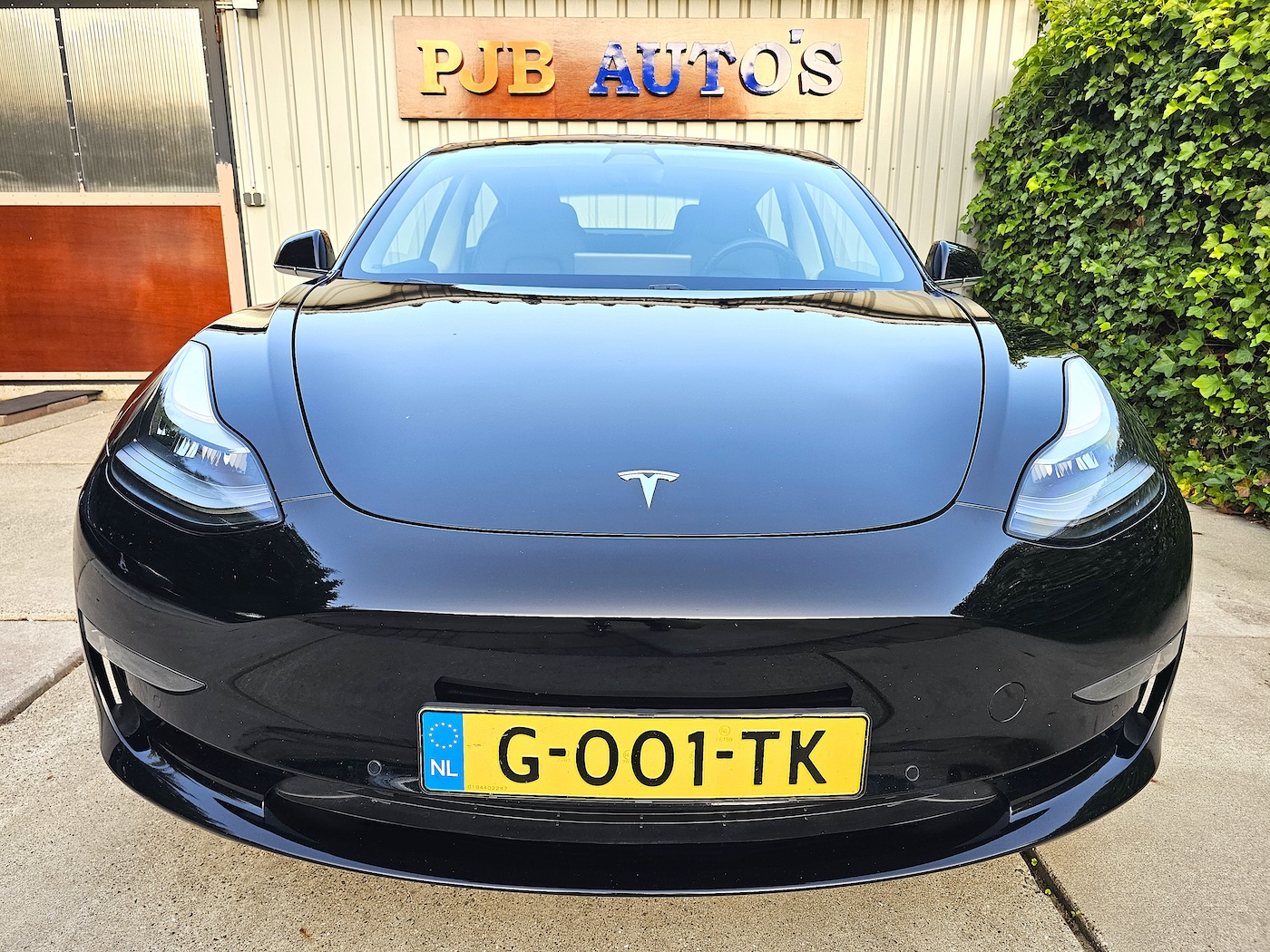 
Tesla Model 3 long range full									