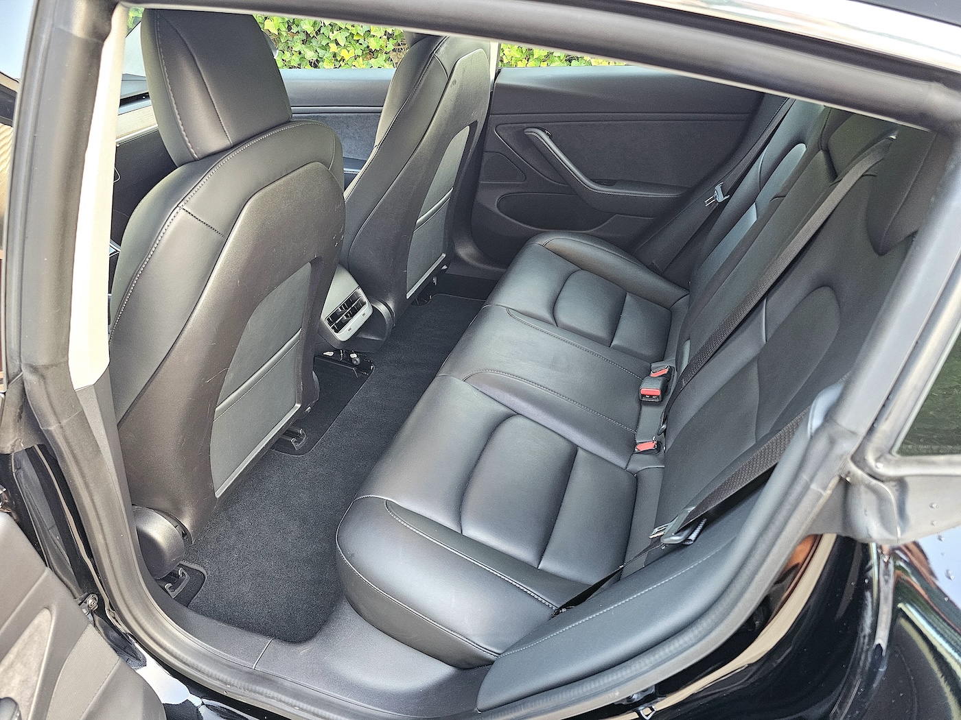
Tesla Model 3 long range full									