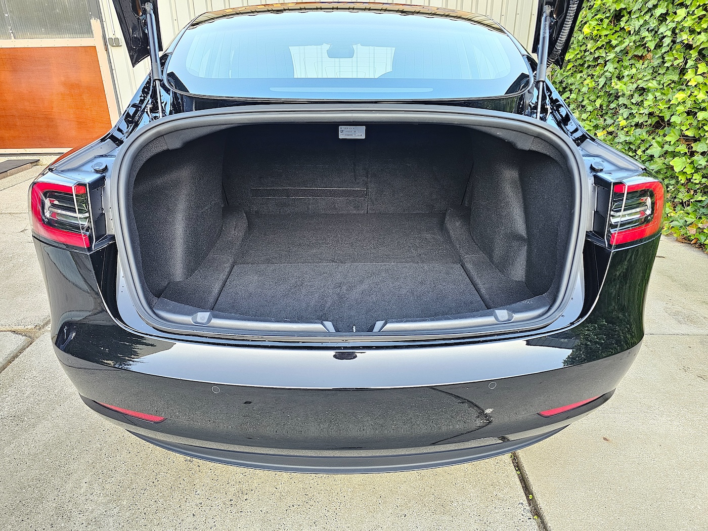 
Tesla Model 3 long range full									