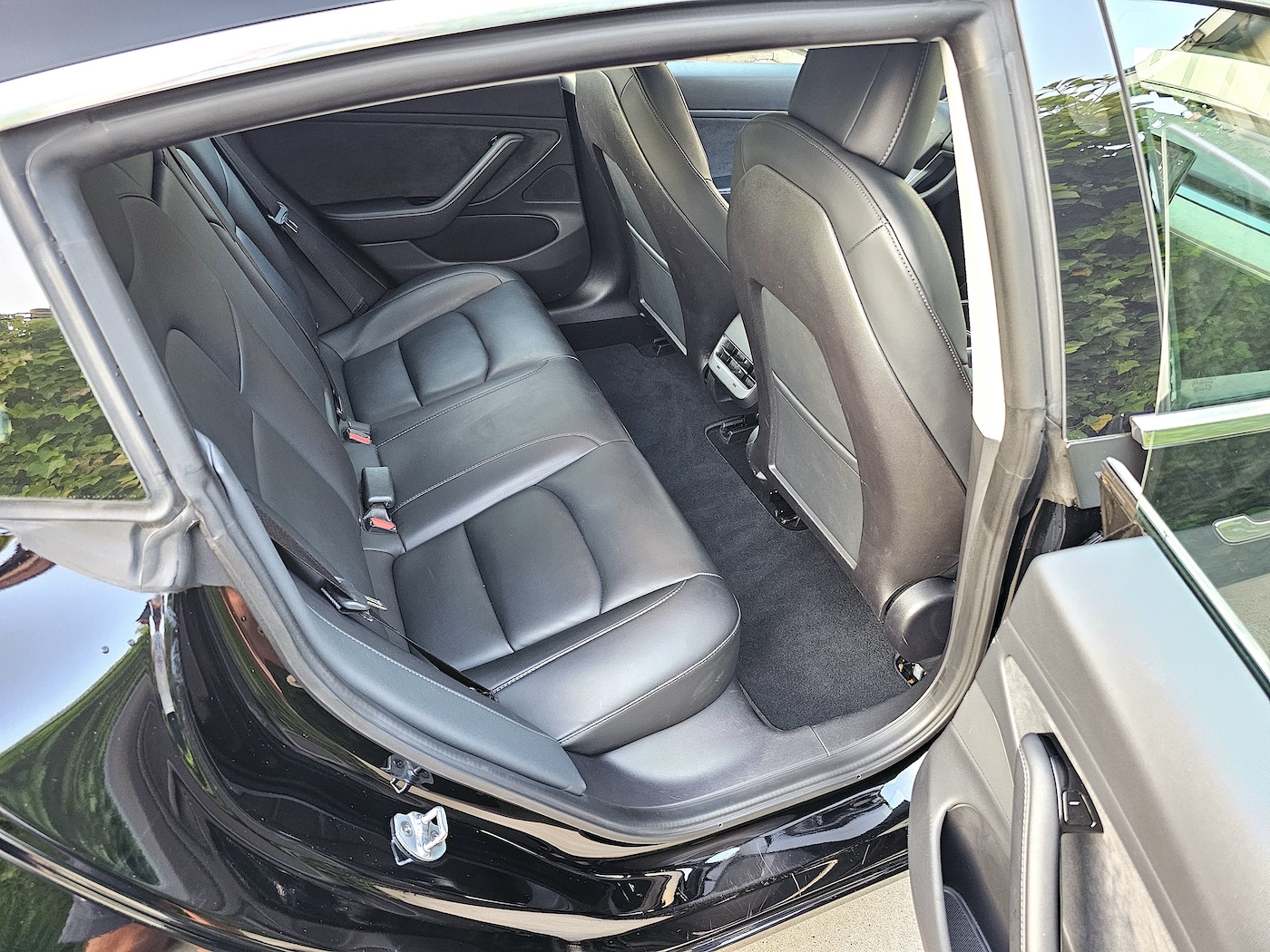 
Tesla Model 3 long range full									