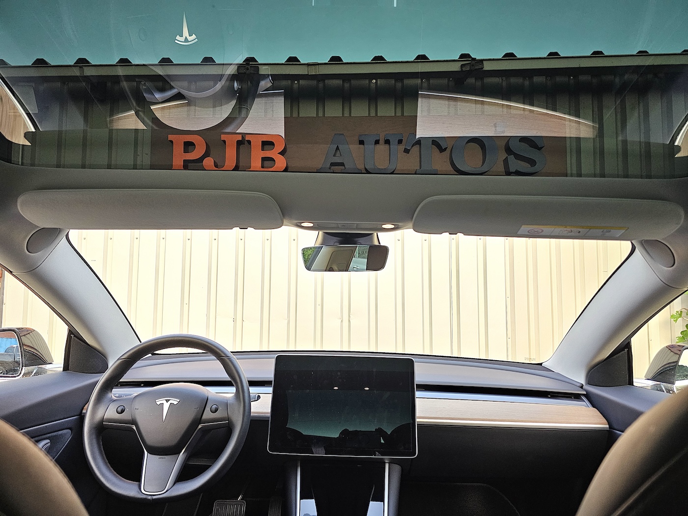 
Tesla Model 3 long range full									