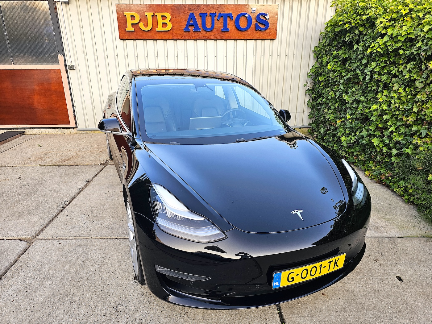 
Tesla Model 3 long range full									