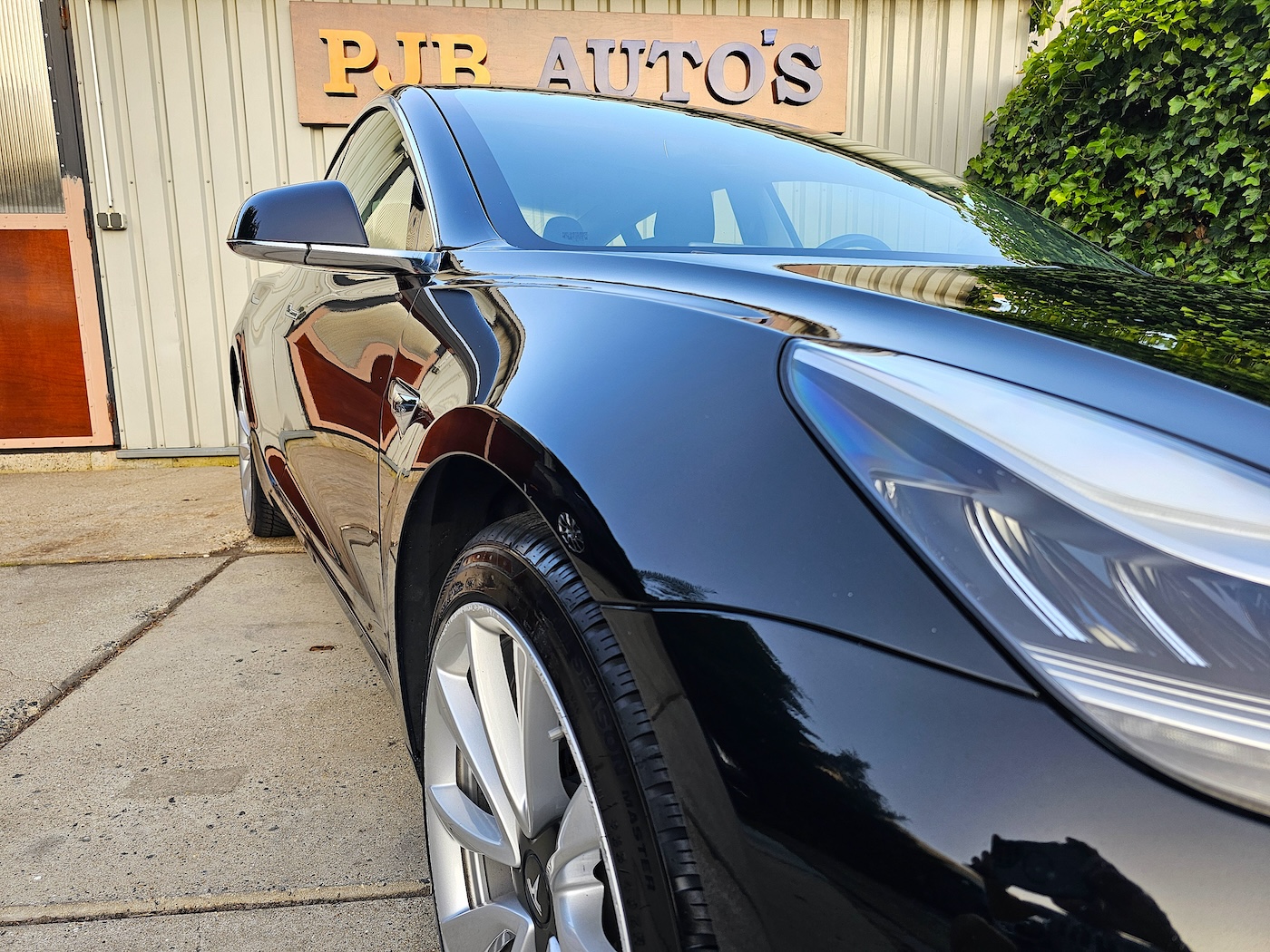 
Tesla Model 3 long range full									