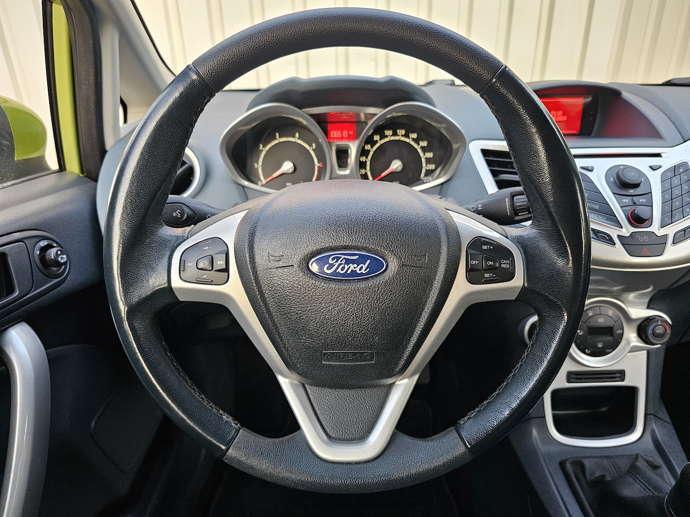 
Ford Fiesta 1.25 Titanium full									