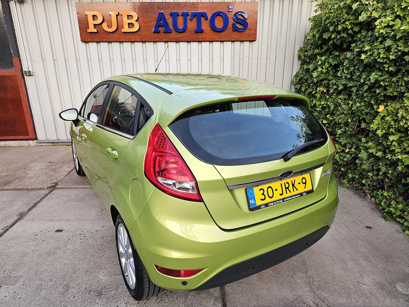 
Ford Fiesta 1.25 Titanium full									