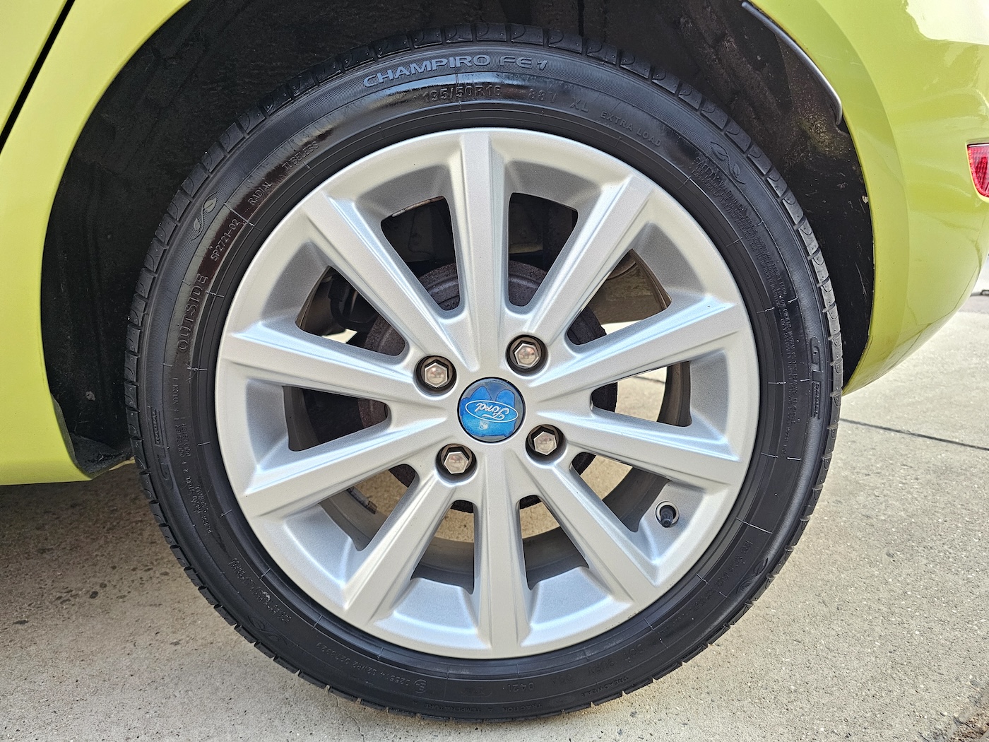 
Ford Fiesta 1.25 Titanium full									