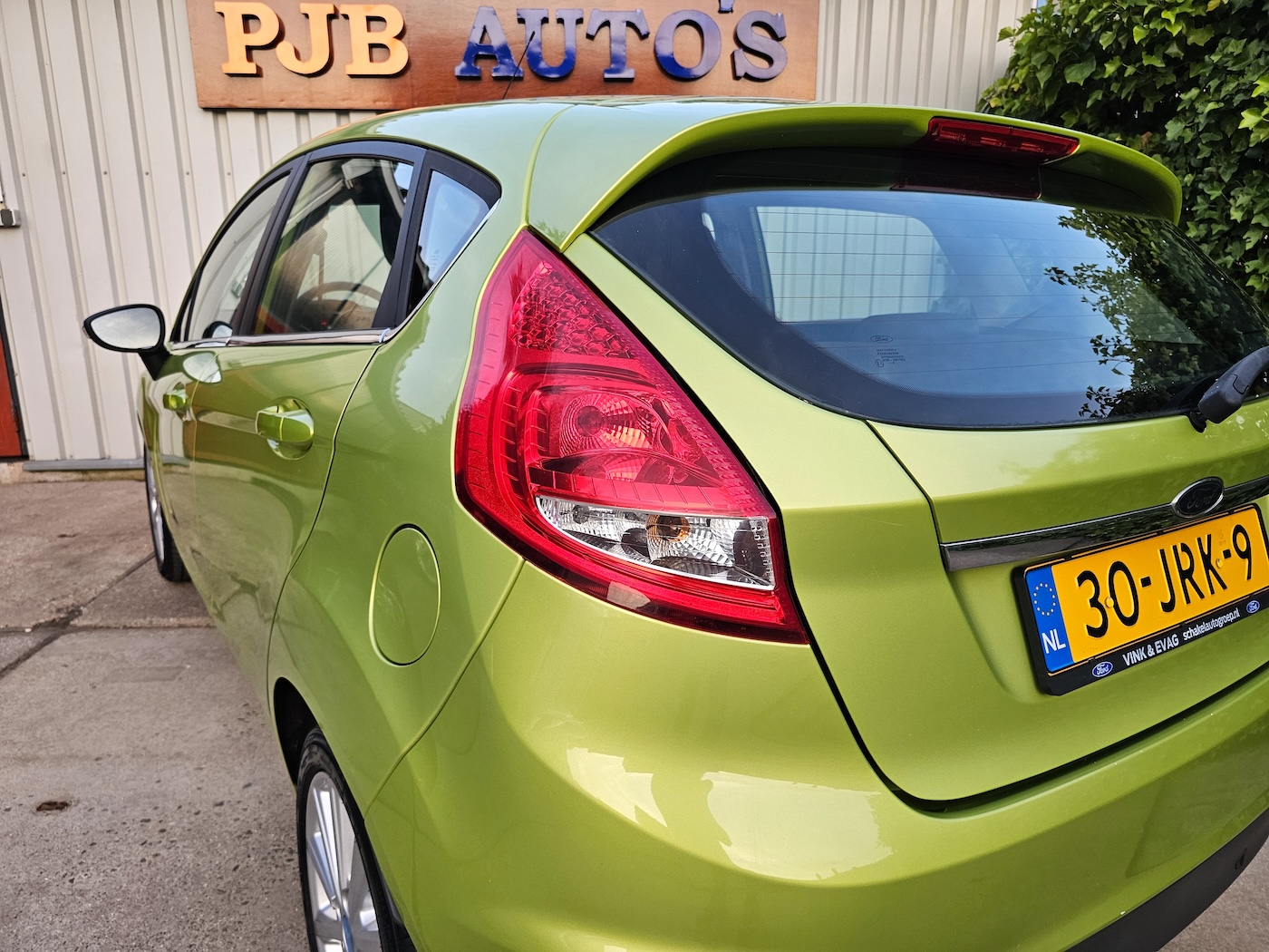 
Ford Fiesta 1.25 Titanium full									