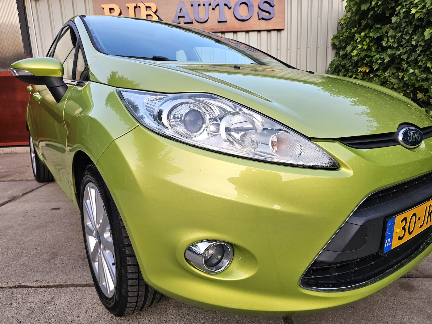
Ford Fiesta 1.25 Titanium full									