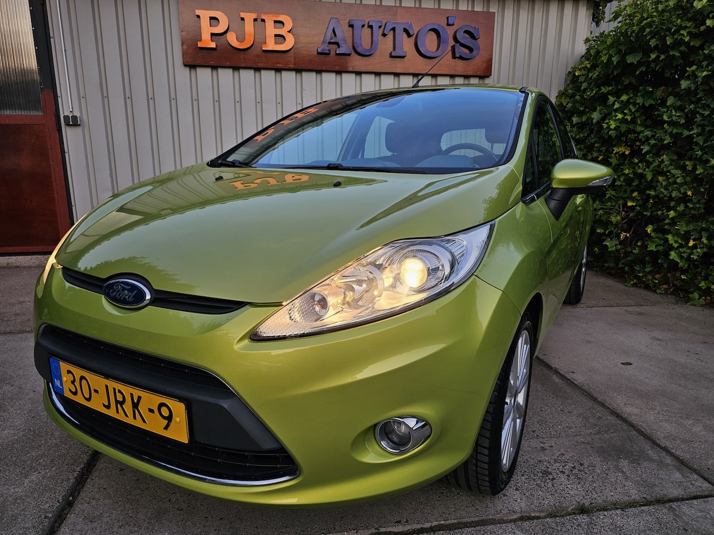 
Ford Fiesta 1.25 Titanium full									