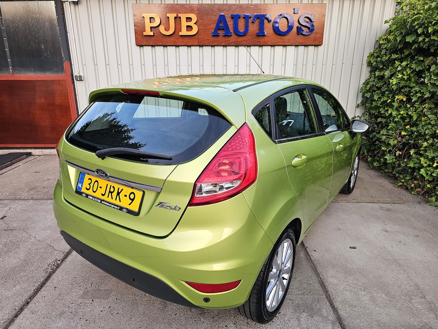 
Ford Fiesta 1.25 Titanium full									