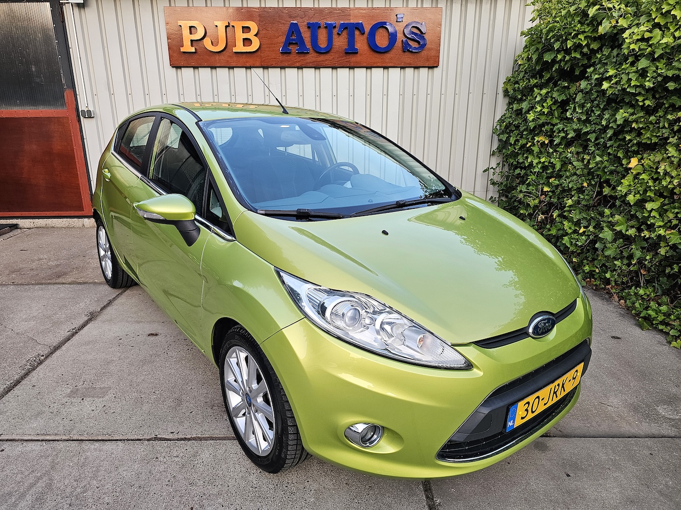 
Ford Fiesta 1.25 Titanium full									
