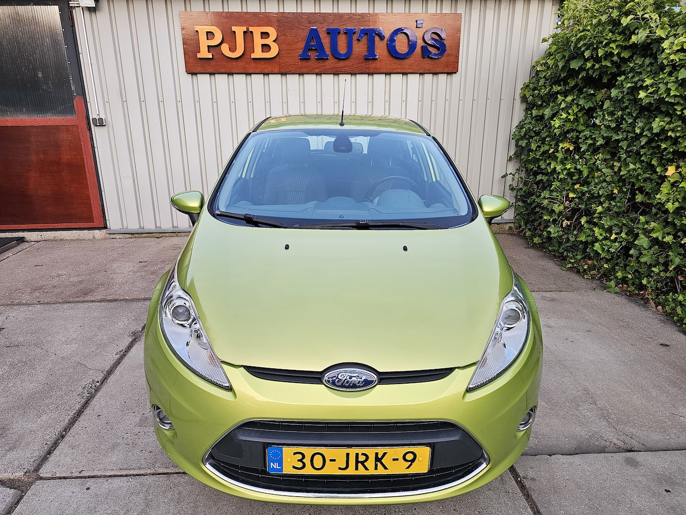 
Ford Fiesta 1.25 Titanium full									
